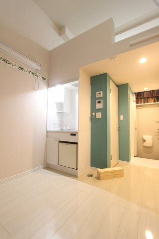 ユナイトＡＮＺＥＮブラバスの居間・リビング