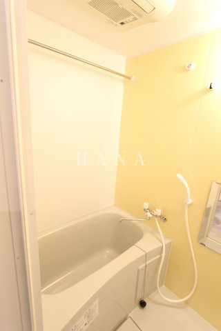 横浜市鶴見区北寺尾３丁目のアパートの浴室