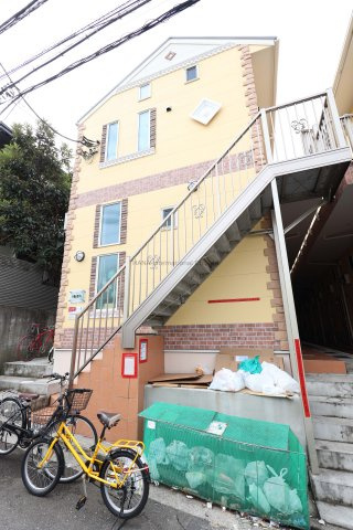 ユナイト東寺尾コモエスタ