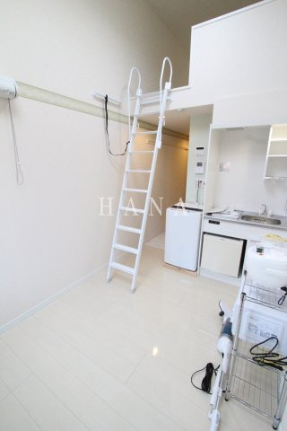 クリスピーロードの居間・リビング