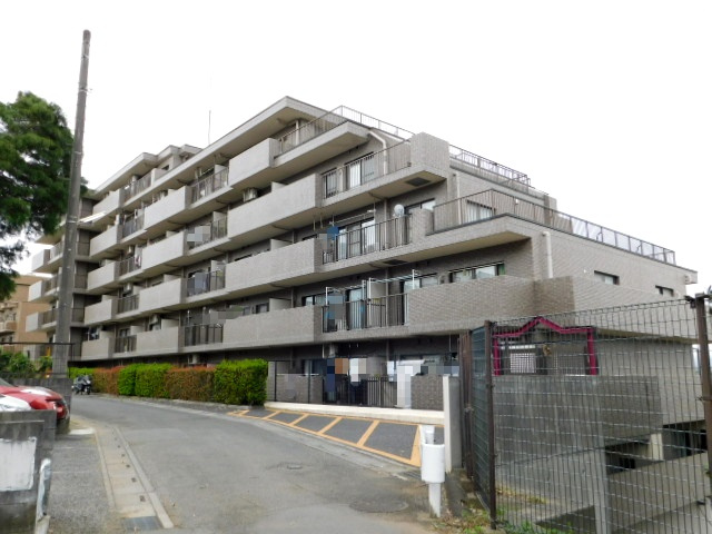 コスモ入間の外観