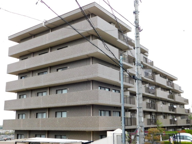 コスモ入間の外観