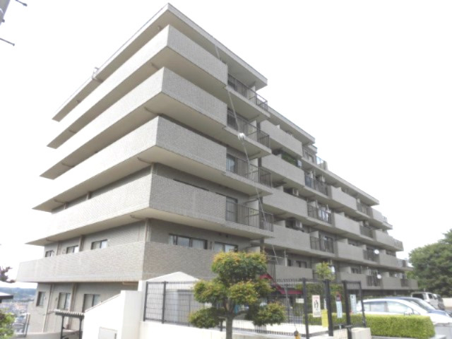 コスモ入間の外観