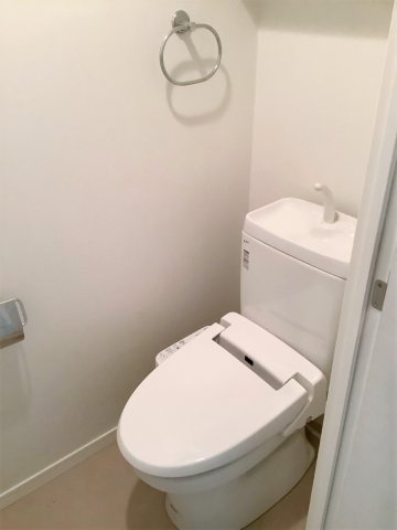 新品家具付きマンション冷泉町29(KaGood福岡)のトイレ