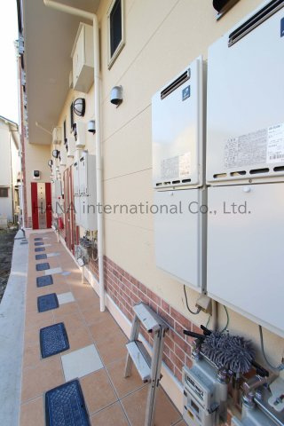 ユナイト鶴見カンパーニャのエントランス