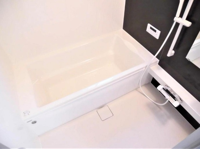 【浴室】 | 花見川区長作台２丁目　中古戸建て | システムバス新規交換