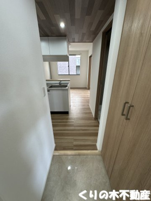 【玄関】 | リュヌ・ド・ミエル | 収納もある玄関です