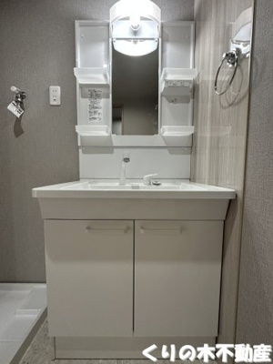 【洗面所】 | リュヌ・ド・ミエル | 広い洗面スペース