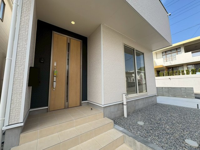 ♥♥糸満市座波第2-2号棟（全4棟）の玄関|いつでも内覧可能です