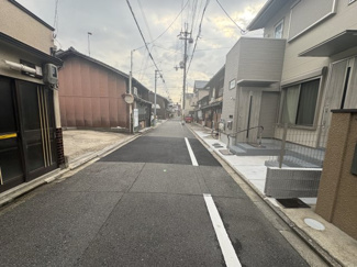 【前面道路含む現地写真】 | 七条第三小学校徒歩8分、七条中学校徒歩2分の通学に便利な立地です♪