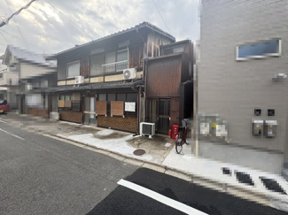 【前面道路含む現地写真】 | 毎日のお買い物に便利なコレモ七条店まで徒歩6分♪
