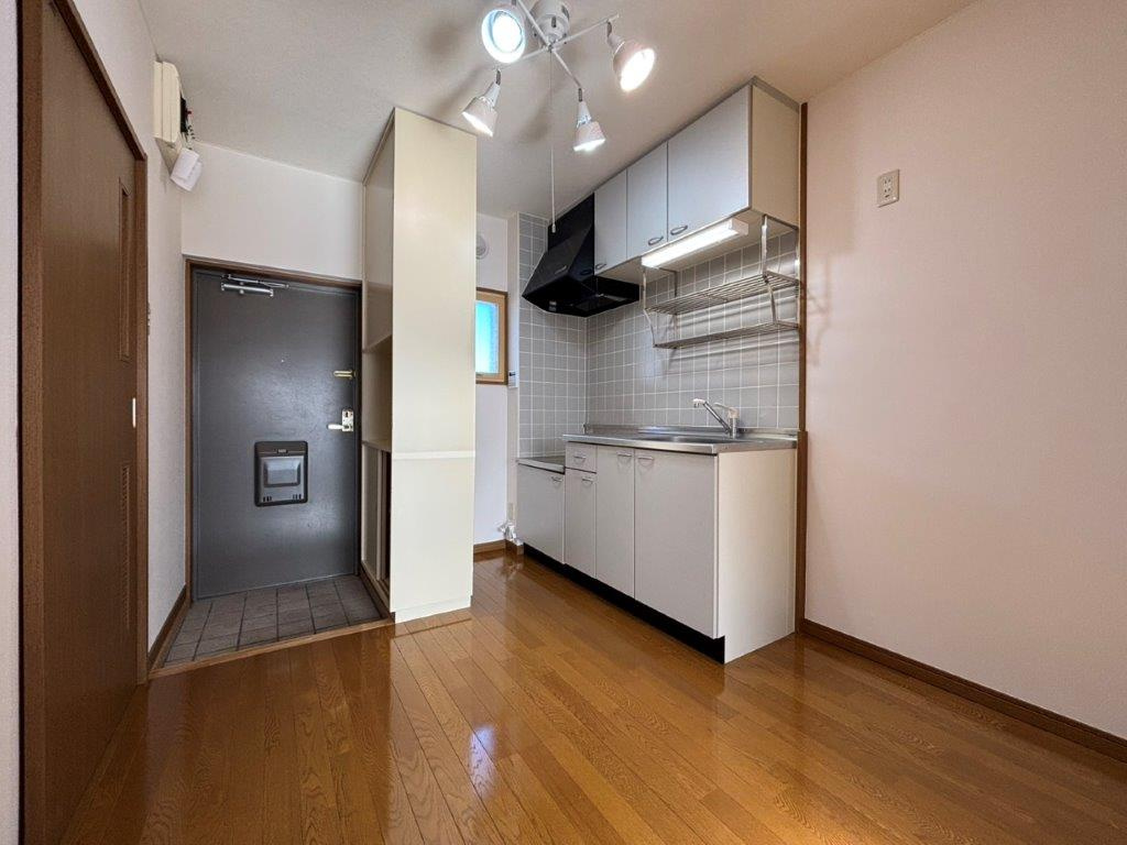 ロイヤルヒルズ南仙北の内装