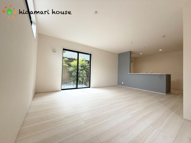 上尾市浅間台4丁目　新築戸建　01の居間・リビング