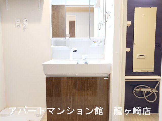 ソラリス　Solarisの独立洗面台