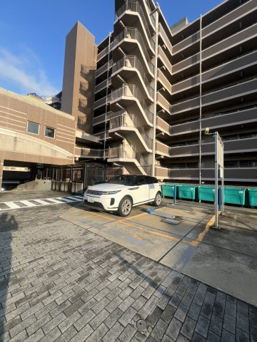 ピュアハイツ垂水潮見が丘の駐車場