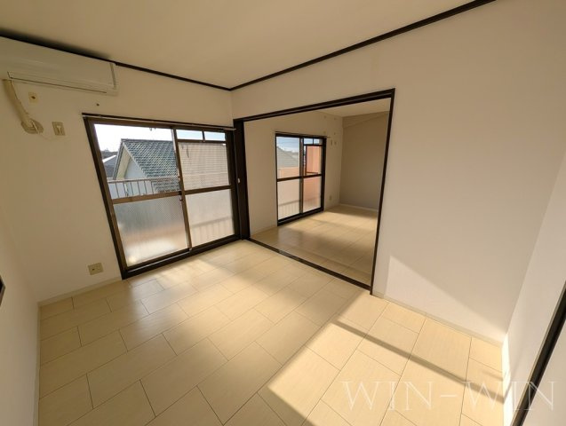 レジデンシアNOVの洋室