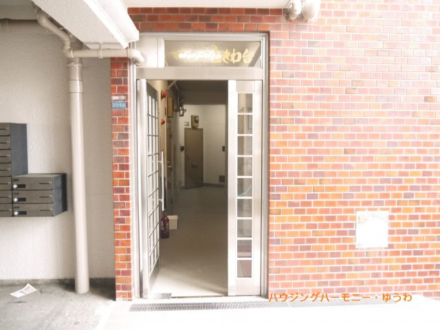 【エントランス】 | マンションときわ台 | 清廉とされたエントランスになっています。