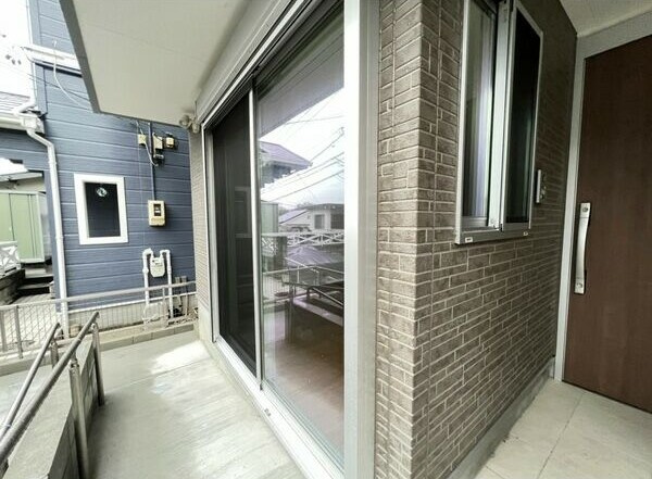 豊明市沓掛レントハウスのエントランス