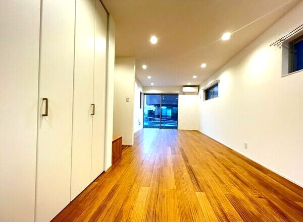 豊明市沓掛レントハウスの居間・リビング