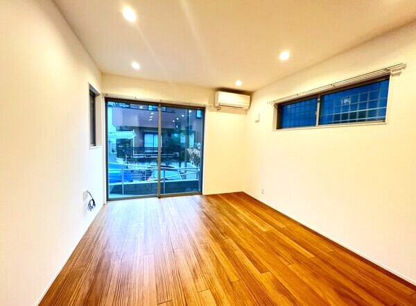 豊明市沓掛レントハウスの居間・リビング