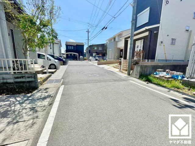 大津市下阪本２丁目　2期　8号地の前面道路含む現地写真