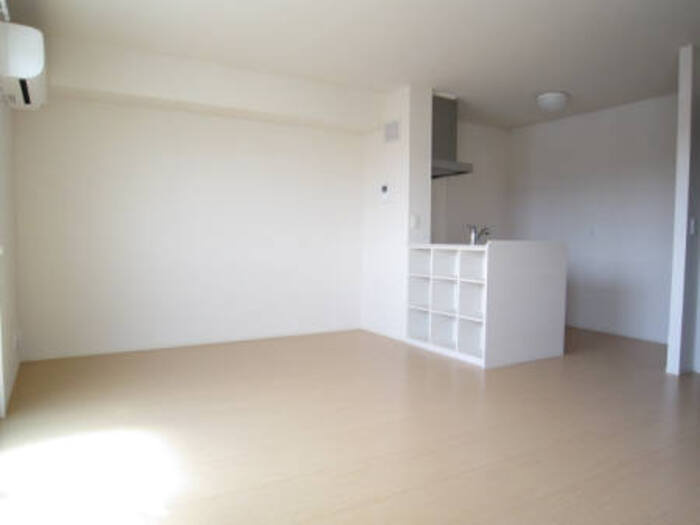 レスペートB棟の居間・リビング