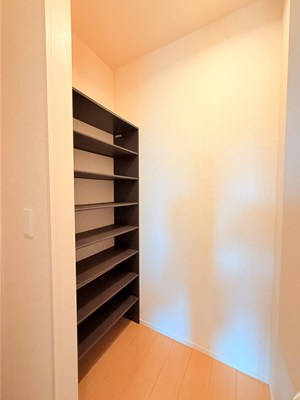 レスペートB棟の収納