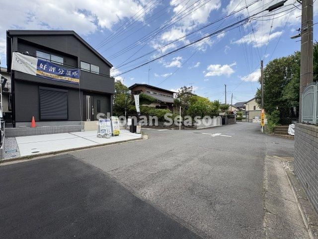 【前面道路含む現地写真】 | 住み始めてからも安心の無料定期点検がございます。
まずは１度見にいらしてみませんか☆