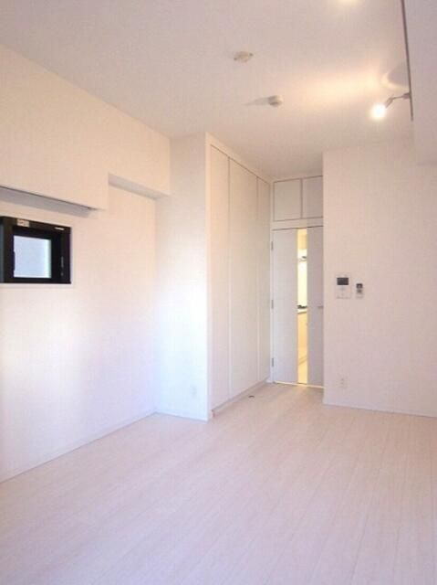 ステージファースト飯田橋アジールコートの居間・リビング