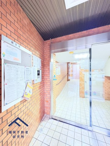 藤崎センタービルのエントランス