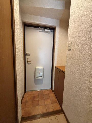 ヴァレ谷上の玄関
