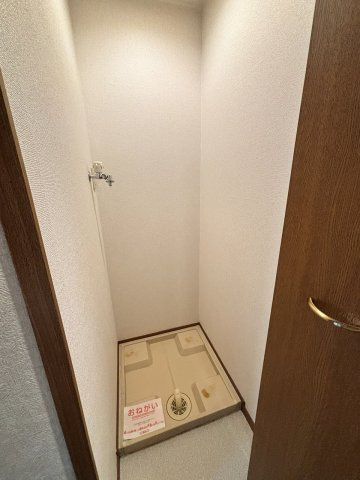 ヴァレ谷上のその他
