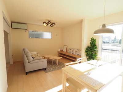 【居間・リビング】 | Livele Garden.S　方木田第１６　２号棟 | ★内覧予約で新米4kg★