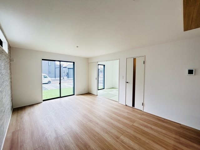 新築　太田市新田上江田町　GRAFARE　2号棟の居間・リビング|太田市新田上江田町　GRAFARE