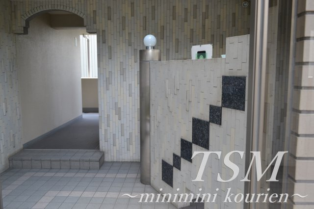 ヴェルドミール堀溝のエントランス|正面エントランス