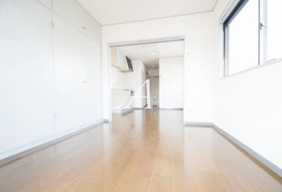 【居間・リビング】 | コーポハマ | 洋室のお部屋です。