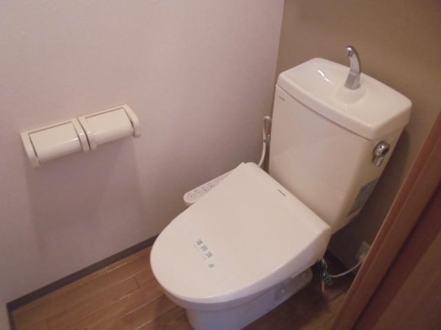 シャワー付トイレ