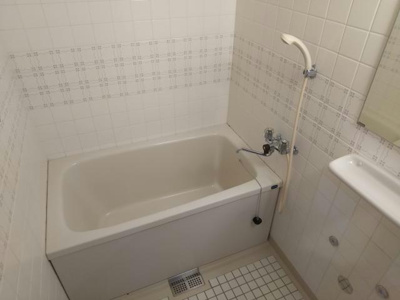 【浴室】 | RUEFU＋5