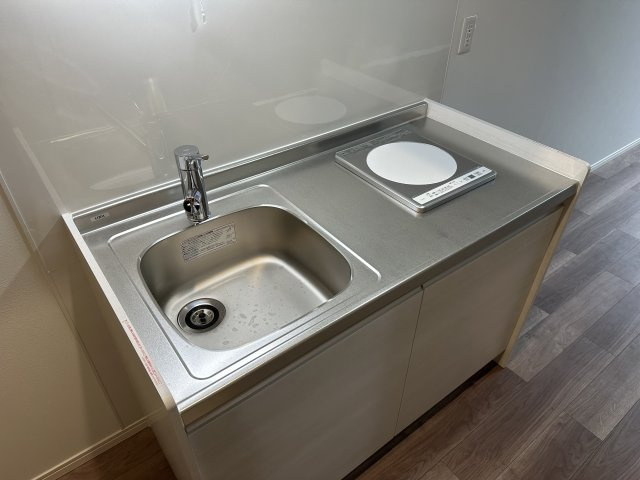 川崎市麻生区白鳥３丁目のアパートのキッチン