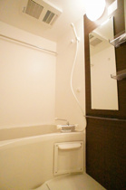 日々の疲れを癒すお風呂付です