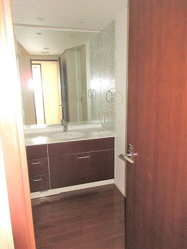 みなとみらいミッドスクエア　ザ・タワーレジデンスの洗面所|洗面所　※2023年10月撮影