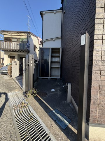 武庫町2丁目　リフォーム済み中古戸建の前面道路含む現地写真