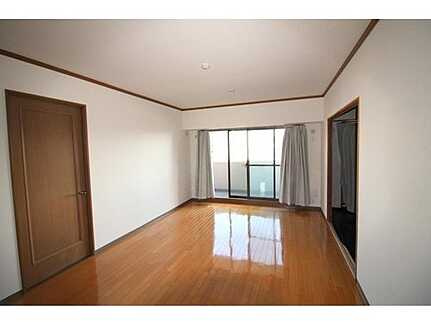 ヴェルディ宇品東の居間・リビング