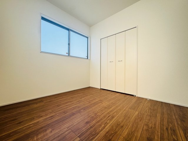 ■■うるま市与那城屋慶名－3号棟（全3棟）の洋室|コンパクトで使いやすい洋室です