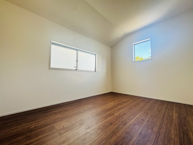 ■■うるま市与那城屋慶名－3号棟（全3棟）の洋室|ゆったりした洋室です