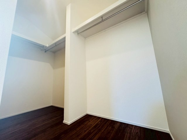 ■■うるま市与那城屋慶名－3号棟（全3棟）の収納|大きなスペースがあり、収納には困りません