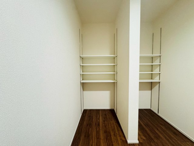 ■■うるま市与那城屋慶名－3号棟（全3棟）の収納|ちょっとした収納スペースも充実しています