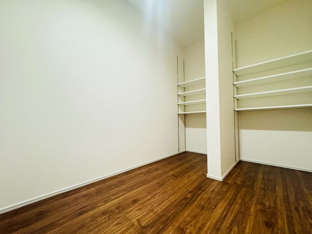 ■■うるま市与那城屋慶名－3号棟（全3棟）の収納|ちょっとした収納スペースも充実しています