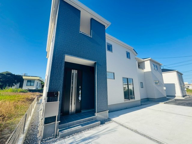 ■■うるま市与那城屋慶名－3号棟（全3棟）の外観|外観もきれいです