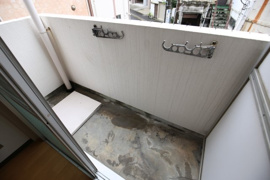 開放的で明るい空間を演出してくれるバルコニーです